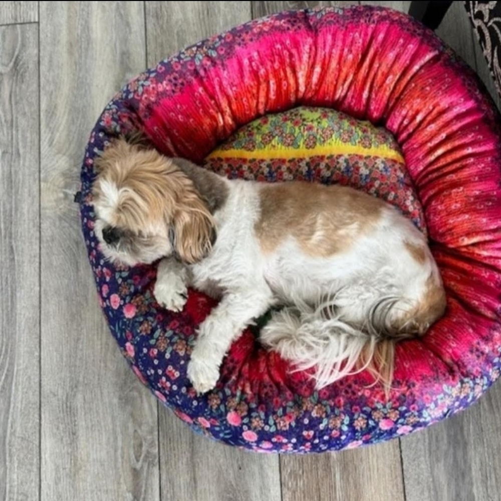 Only 1 Left- Johnny Was Bethia Reversible Dog Bed, Red, Yellow, Pink, NWT, Small - Picture 16 of 16